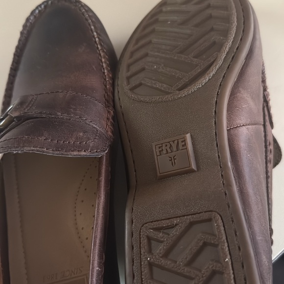 Frye (men) Sz 8.5 loafers (new) no tags - Picture 5 of 5